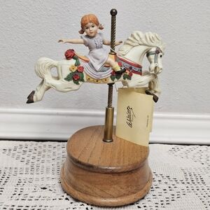 Vintage Carousel Memories Plays Music In the good old summer time Figurines
